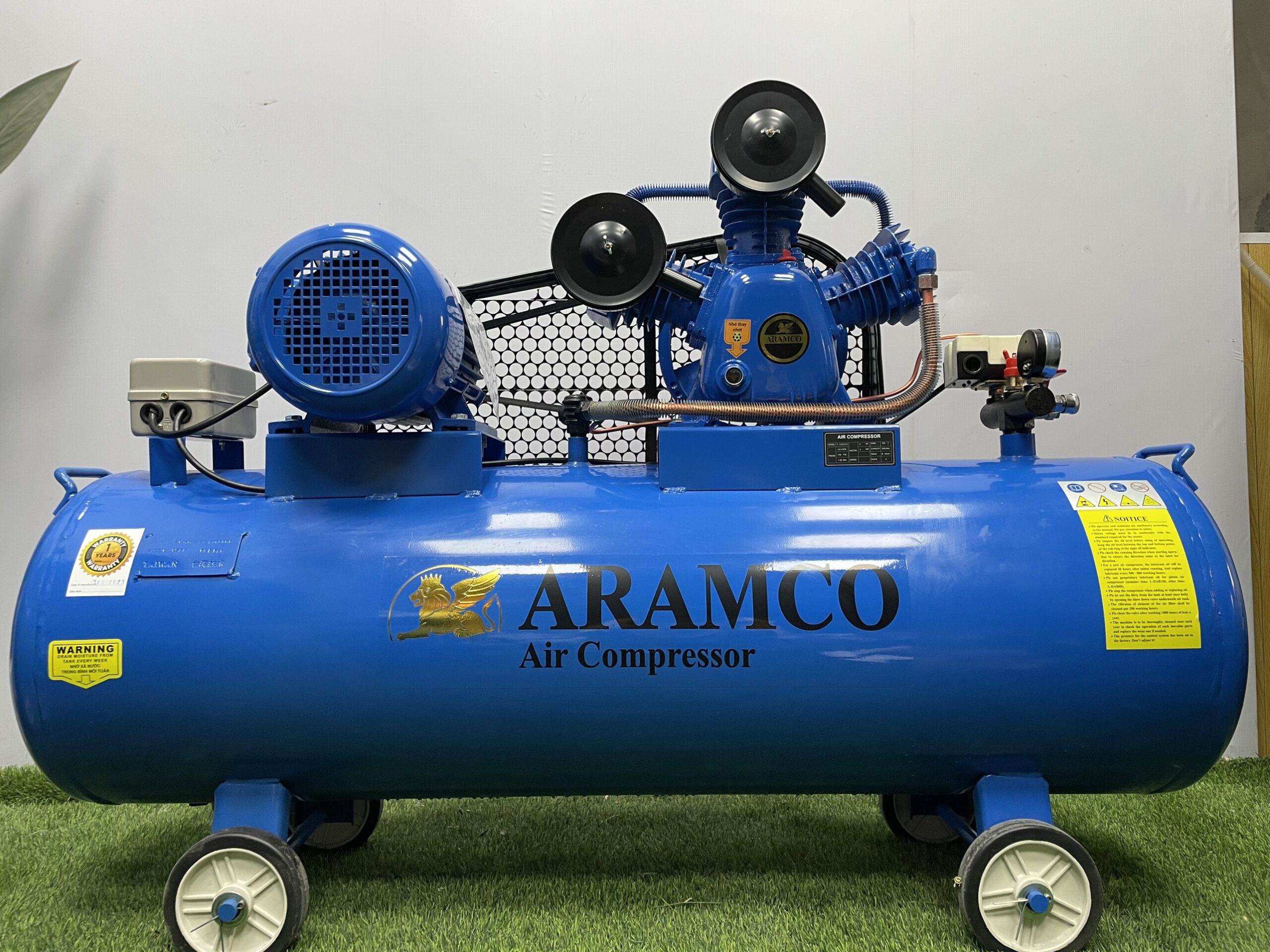 Máy nén khí ARAMCO 4HP-200L-Áp 12.5Kg- 380v 3 Máy nén khí ARAMCO 4HP-200L-Áp 12.5Kg- 380v - Ảnh 3