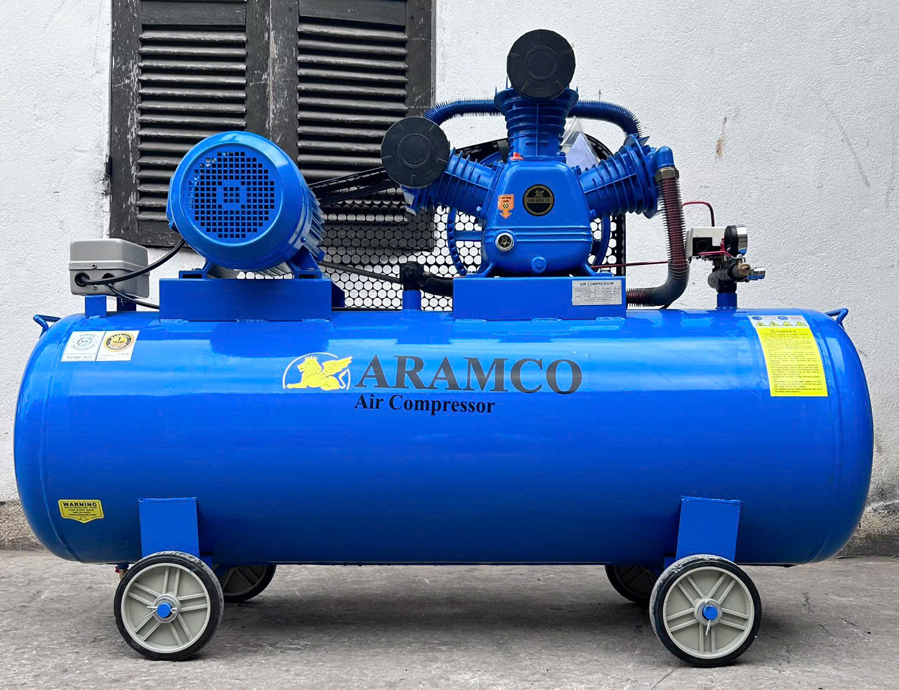 Máy nén khí ARAMCO 10HP - 200L - 12.5kg 1 Máy nén khí ARAMCO 10HP - 200L - 12.5kg